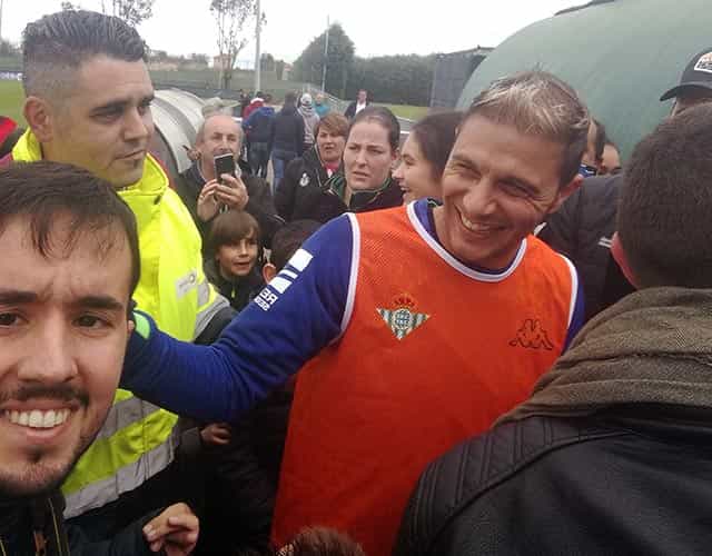 Joaquín y Kike Cos, al finalizar el entrenamiento en las instalaciones Nando Yosu (Santander).